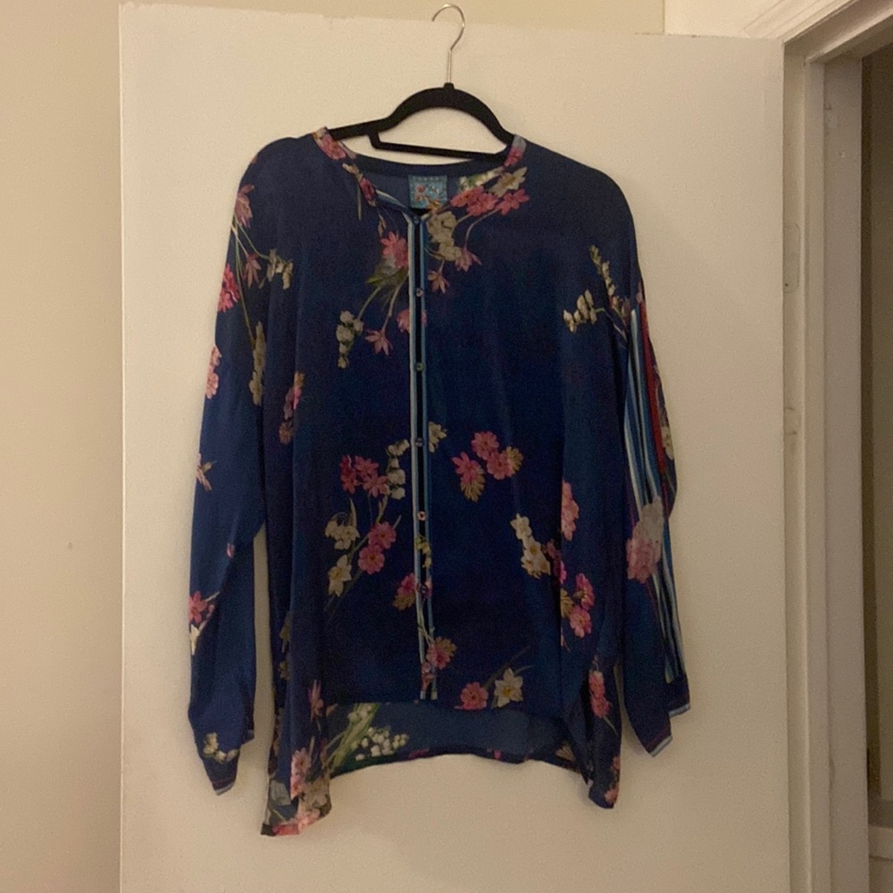 Johnny was silk blouse